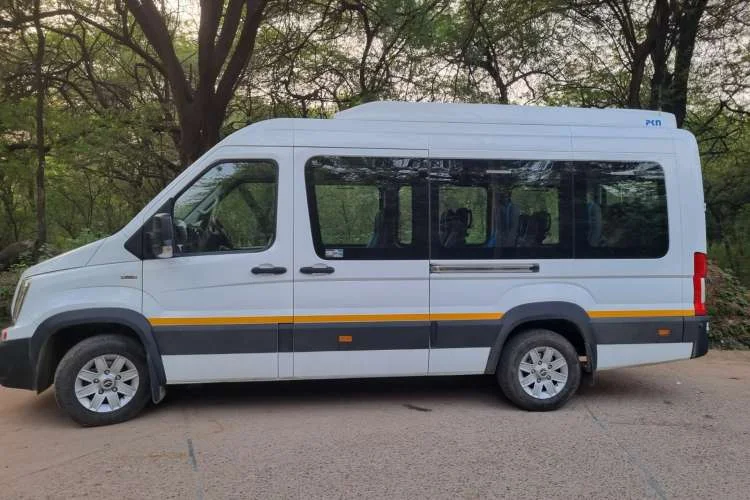 Tempo-Traveller-outside